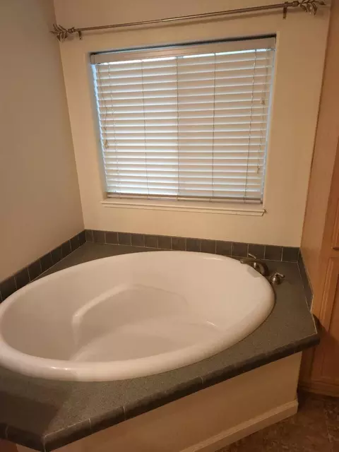 20113 Cindy Ln, Redding, CA 96002 photo 19