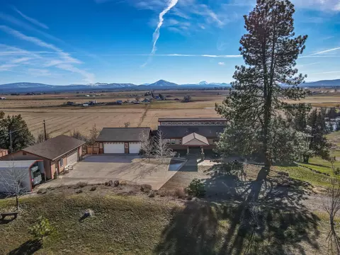 44789 Peppermint Ct, Mcarthur, CA 96056 photo 5
