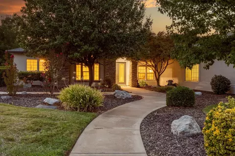 3370 Wimbledon Dr, Redding, CA 96002 photo 5