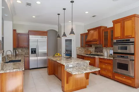 3370 Wimbledon Dr, Redding, CA 96002 photo 13