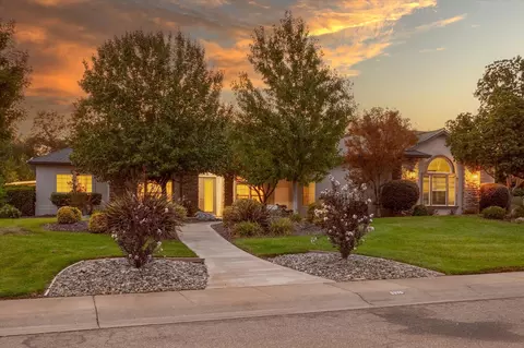 3370 Wimbledon Dr, Redding, CA 96002 photo 3
