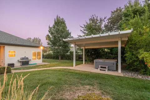 3370 Wimbledon Dr, Redding, CA 96002 photo 36