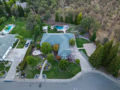 3370 Wimbledon Dr, Redding, CA 96002 photo 49