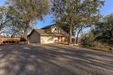 14233 Wintu Way, Redding, CA 96003 photo 2