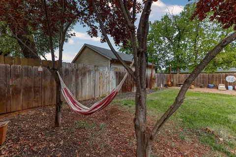 1080 Mistletoe Ln, Redding, CA 96002 photo 37