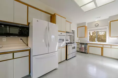144 Franciscan Trl, Redding, CA 96003 photo 79