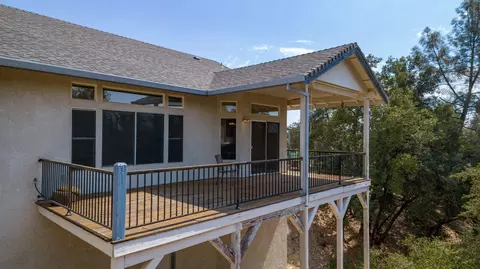 144 Franciscan Trl, Redding, CA 96003 photo 7