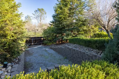 19292 Sellins View Ct, Redding, CA 96003 photo 18