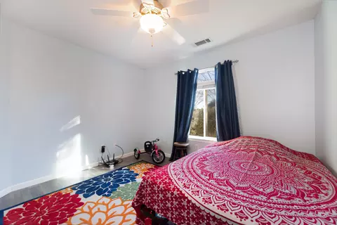 19292 Sellins View Ct, Redding, CA 96003 photo 13