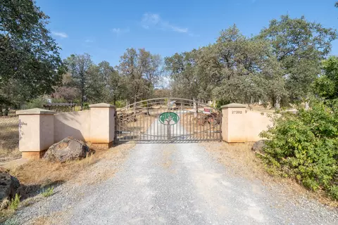27202 Lack Creek Dr, Shingletown, CA 96088
