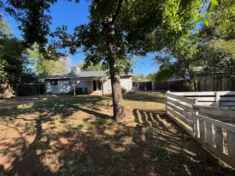 2123 Galaxy Way, Redding, CA 96002 photo 11