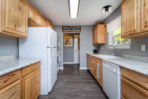 23402342 Shasta St, Redding, CA 96001 photo 8