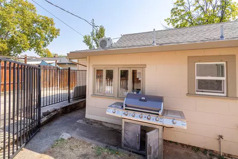 23402342 Shasta St, Redding, CA 96001 photo 39