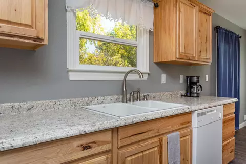 23402342 Shasta St, Redding, CA 96001 photo 9
