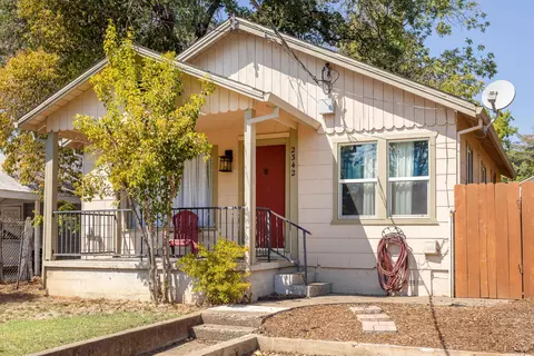 23402342 Shasta St, Redding, CA 96001 photo 2