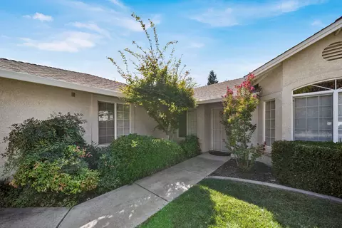 1426 Lavender Way, Redding, CA 96003 photo 3
