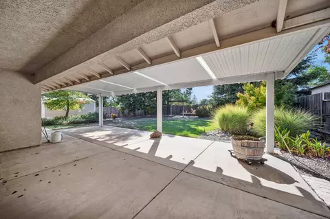 1426 Lavender Way, Redding, CA 96003 photo 32