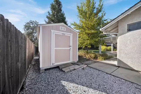 1426 Lavender Way, Redding, CA 96003 photo 43
