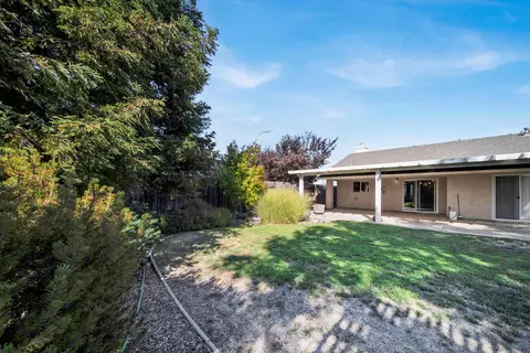 1426 Lavender Way, Redding, CA 96003 photo 36