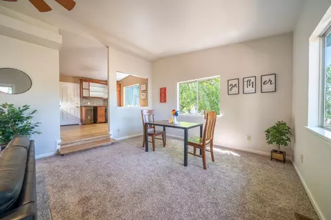 1095 Harpole Rd, Redding, CA 96002 photo 11