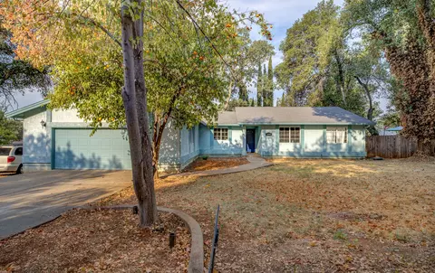 1095 Harpole Rd, Redding, CA 96002 photo 2