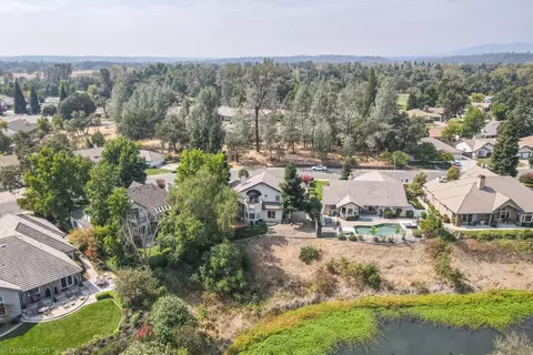 3857 Eagle Pkwy, Redding, CA 96001 photo 2