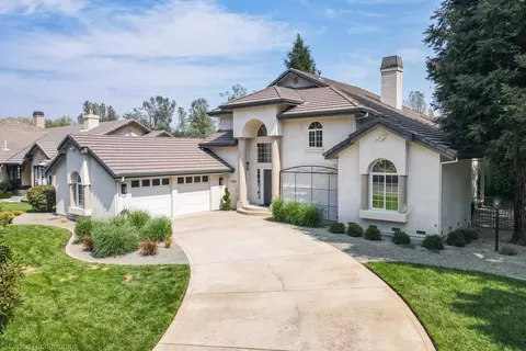 3857 Eagle Pkwy, Redding, CA 96001 photo 1