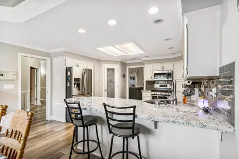 6750 Eastmont Dr, Redding, CA 96002 photo 8
