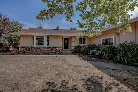 6595 Flicker Way, Anderson, CA 96007 photo 2