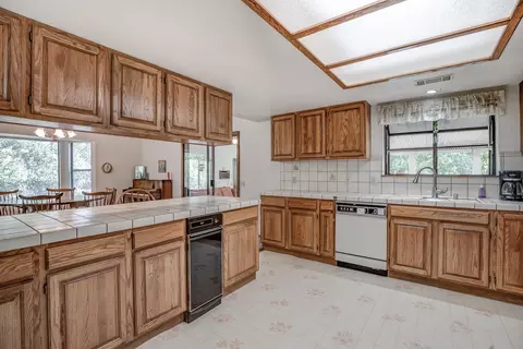 6595 Flicker Way, Anderson, CA 96007 photo 11
