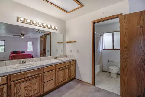 6595 Flicker Way, Anderson, CA 96007 photo 23