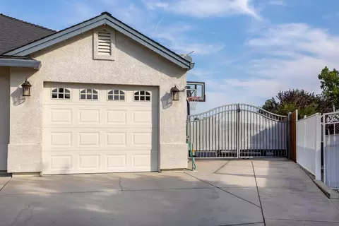 3802 Tea Rose Ct, Redding, CA 96001 photo 39