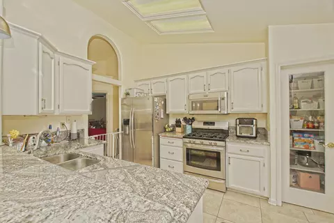 3153 Sunglow, Redding, CA 96001 photo 9