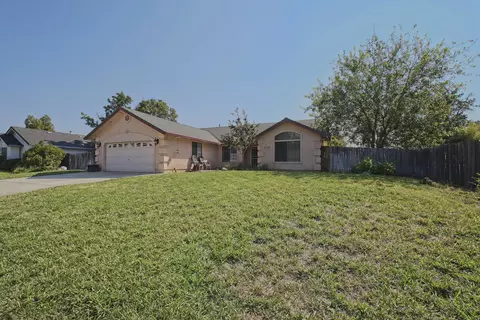 3153 Sunglow, Redding, CA 96001 photo 2
