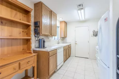 2260 Kerry Ave, Redding, CA 96002 photo 9