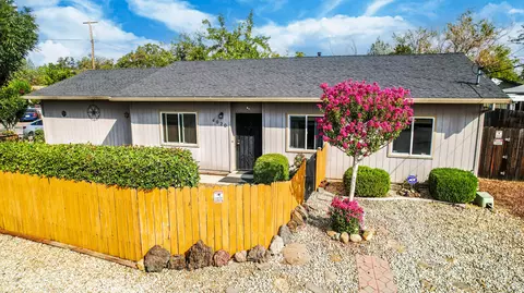 4020 Notre Dame Ave, Redding, CA 96003 photo 1
