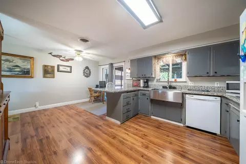 6741 Southgate Dr, Redding, CA 96001 photo 7