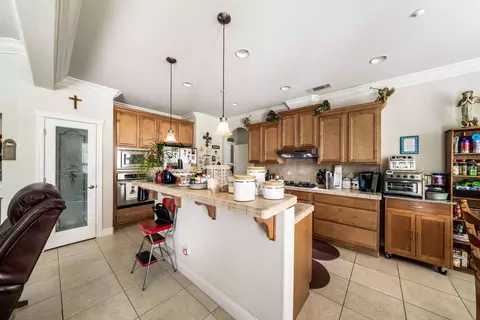 2085 Hedgerow Ave, Redding, CA 96003 photo 7