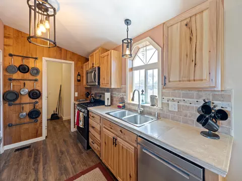 20517 Misty Ln, Redding, CA 96002 photo 6