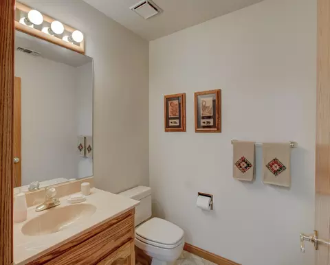 2572 Western Oak Dr, Redding, CA 96002 photo 27