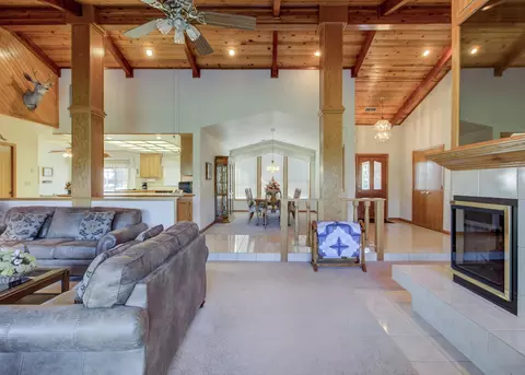 2572 Western Oak Dr, Redding, CA 96002 photo 10