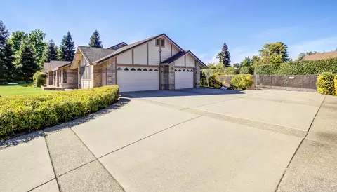 2572 Western Oak Dr, Redding, CA 96002 photo 22