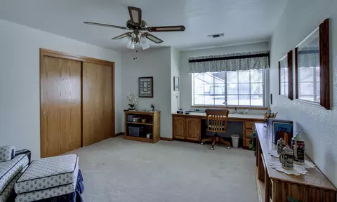 2572 Western Oak Dr, Redding, CA 96002 photo 33