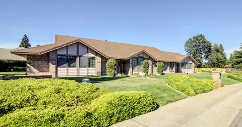 2572 Western Oak Dr, Redding, CA 96002 photo 21