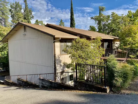 2111 Waldon St, Redding, CA 96001 photo 17