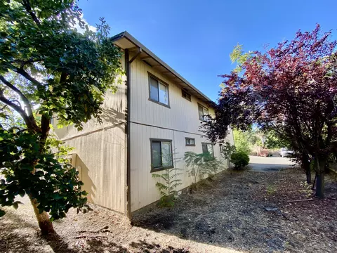 2111 Waldon St, Redding, CA 96001 photo 14