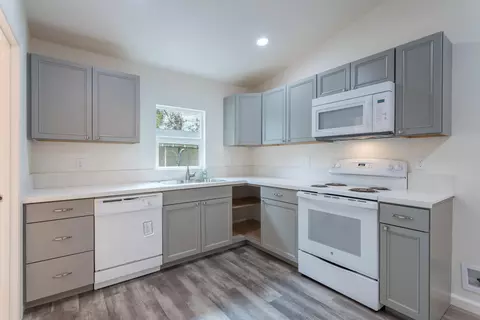 12402 Quartz Hill Rd, Redding, CA 96003 photo 3