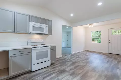 12402 Quartz Hill Rd, Redding, CA 96003 photo 6