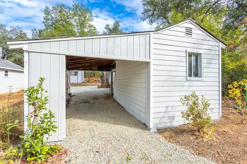 12402 Quartz Hill Rd, Redding, CA 96003 photo 15