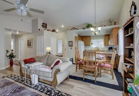 294 Mammoth Path, Redding, CA 96003 photo 6